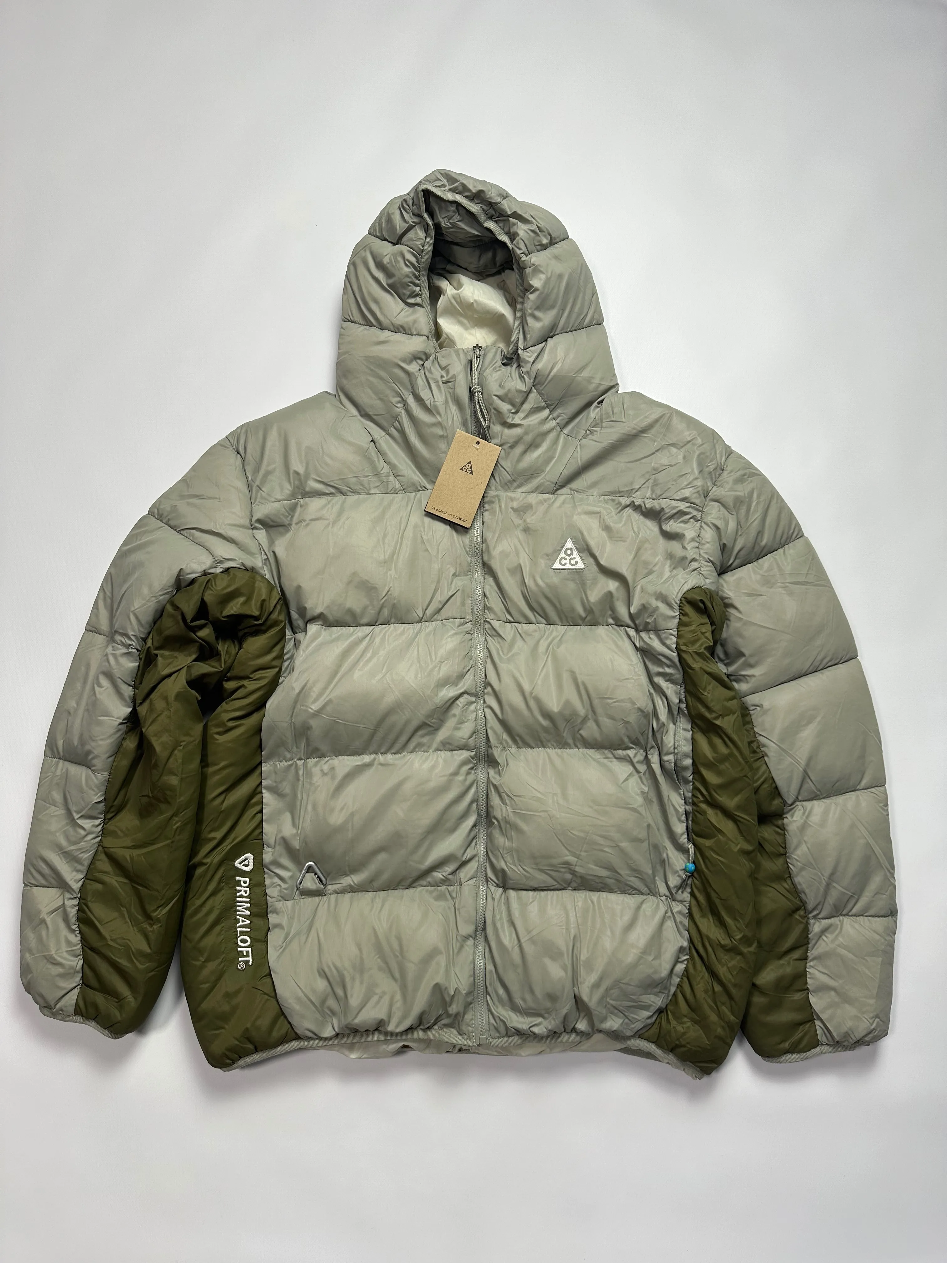 Пуховик Nike ACG зелена