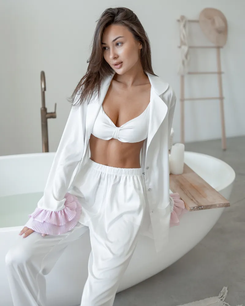 Піжамний костюм-трійка "Volan" (сорочка+бра+штани) Білий